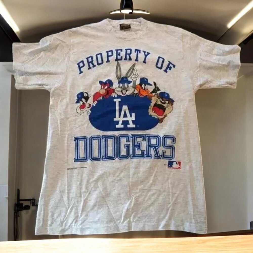 Looney Tunes Los Angeles Dodgers Gray T Shirt  AN43501